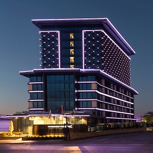 Golden Tulip Istanbul Bayrampasa